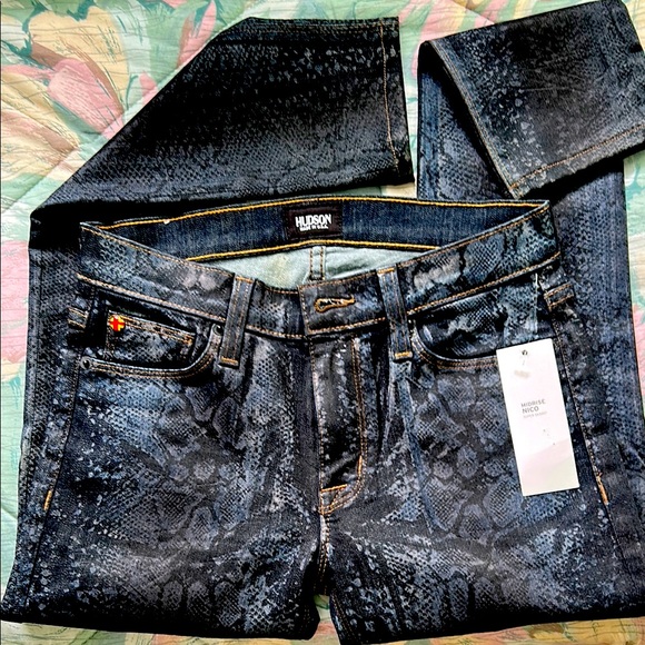 Hudson skinny jeans. Mid-rise. Nico style. Alligator print. - Picture 1 of 5